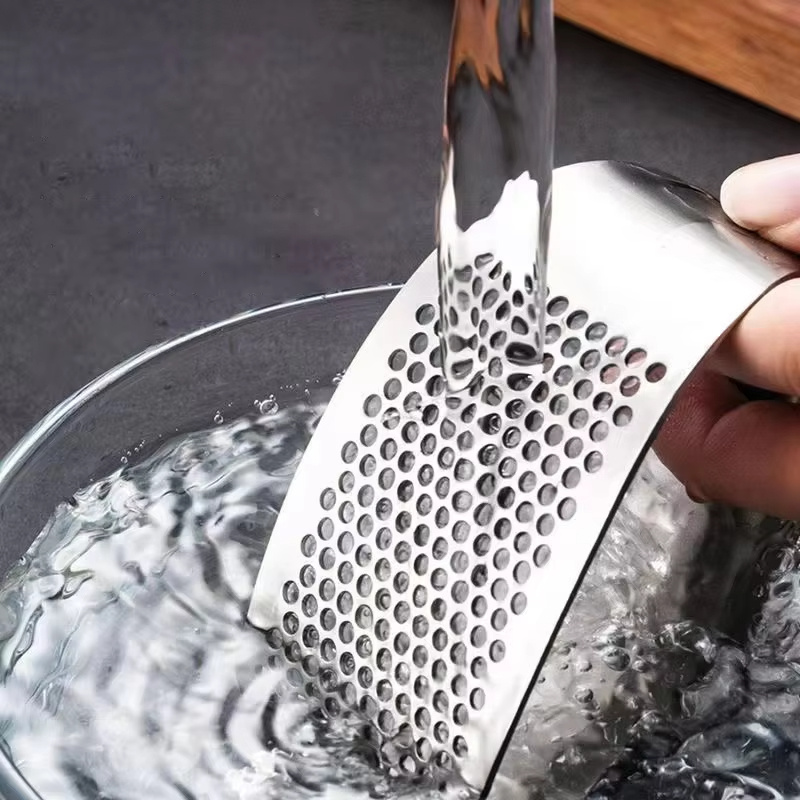 Multi-function Manual Garlic Press Stainless Steel Garlic Presse Curved Garlic Grinding Slicer Chopper Home Cooking Gadgets Tool - Image 2